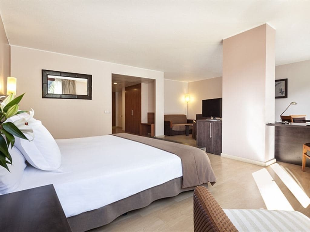 rooms-standard-room