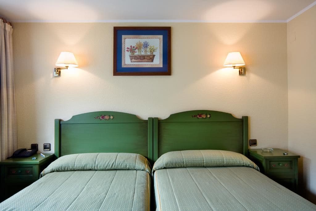 rooms-triple-room