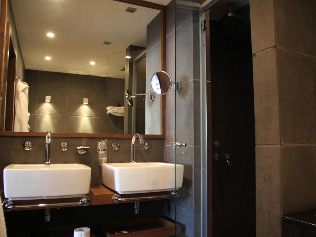 rooms-superior-room