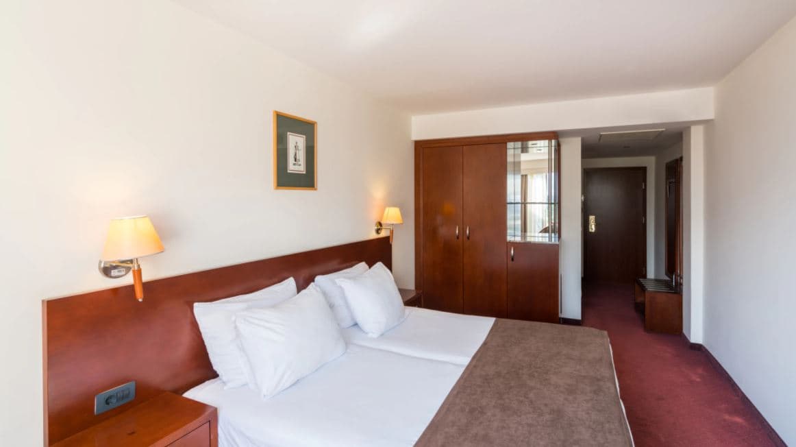 rooms-double-room-sea-view-priority-location