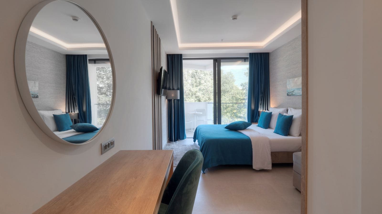 rooms-superior-room