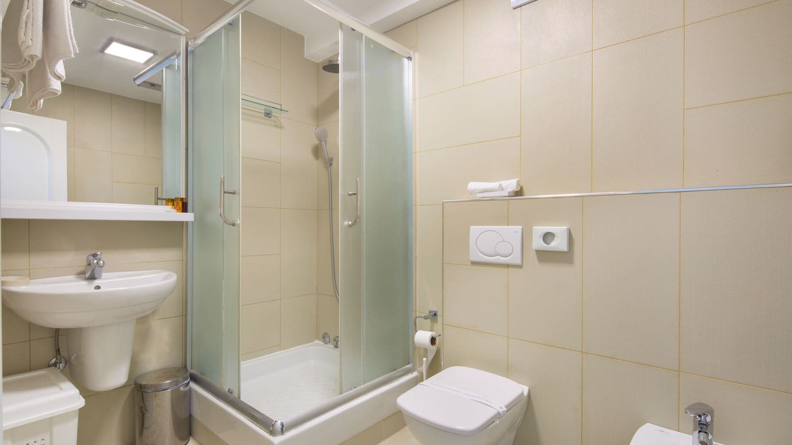 rooms-double-room