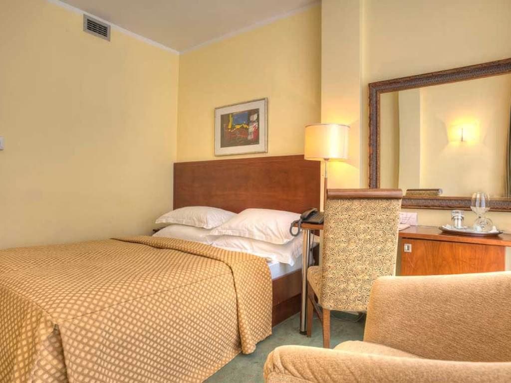 rooms-economy-room-single-use