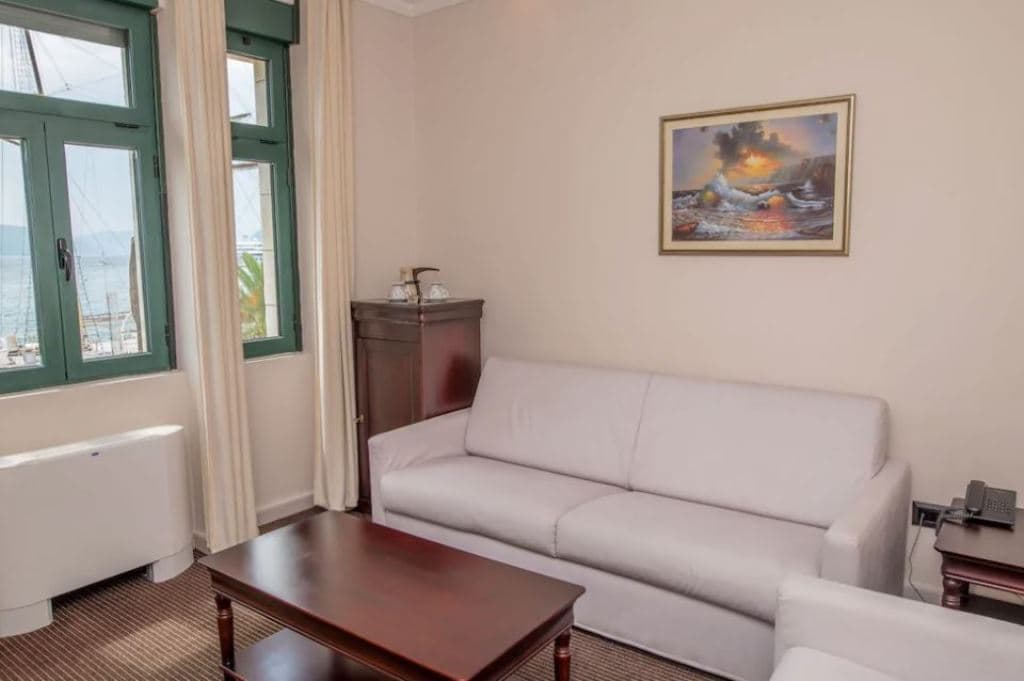 rooms-superior-suite