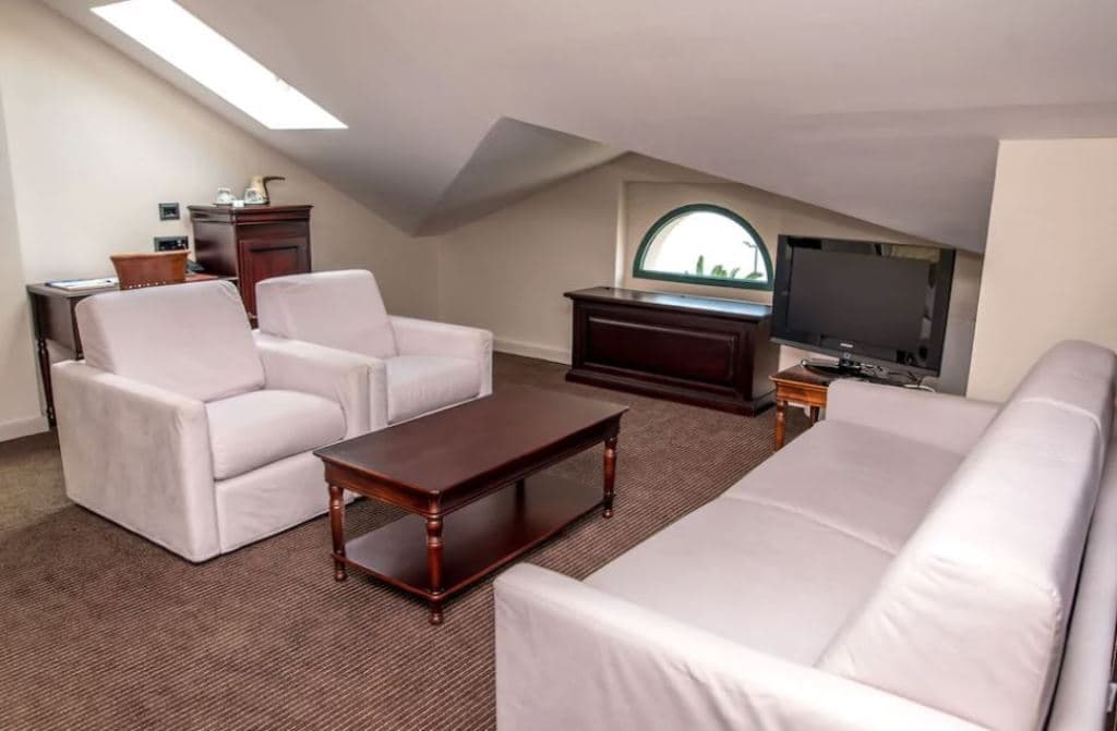 rooms-junior-suite