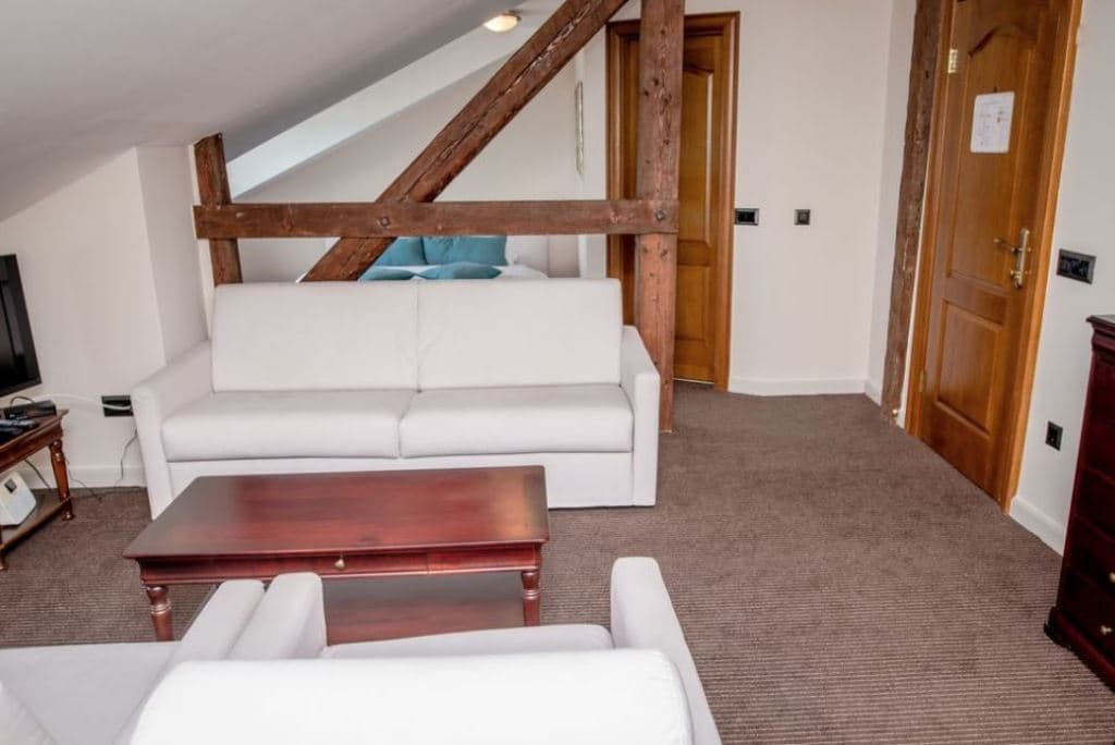 rooms-junior-suite