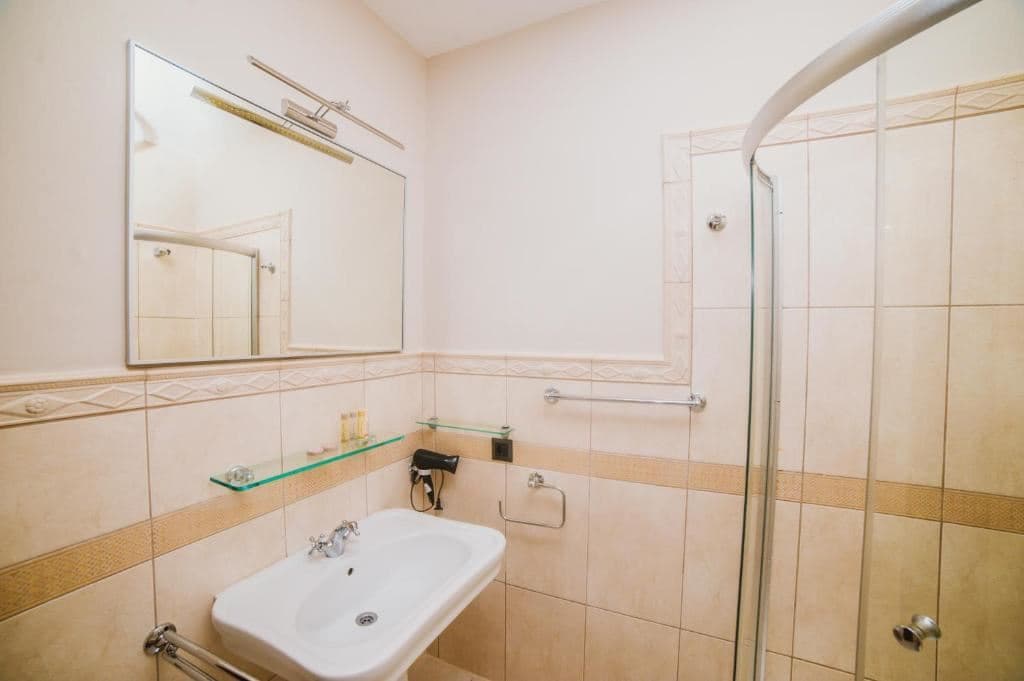 rooms-superior-suite