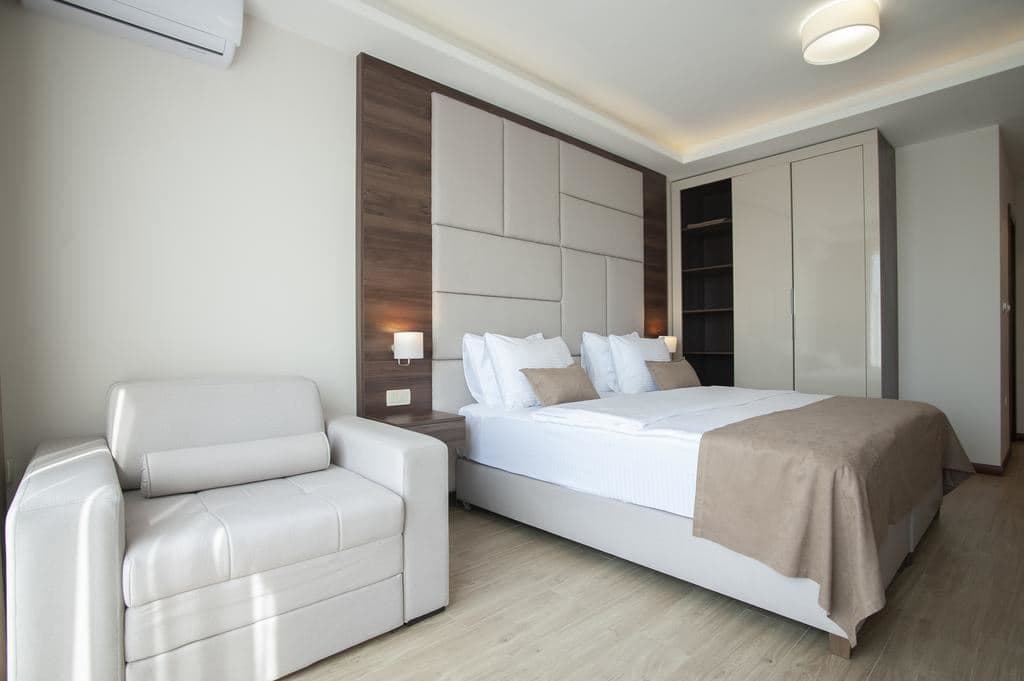 rooms-double-room-with-extra-bed