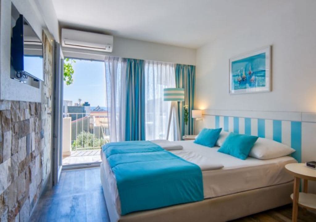 rooms-standard-room