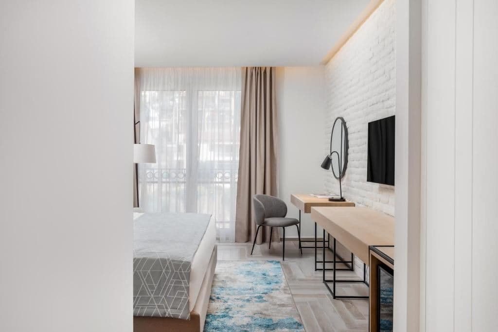 rooms-superior-room