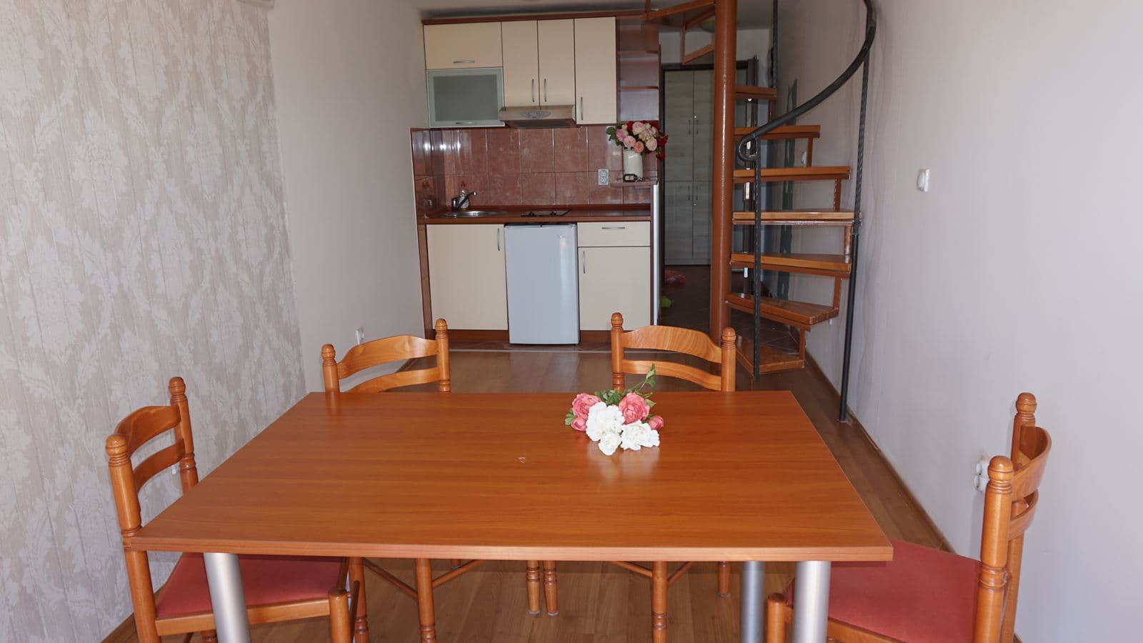 rooms-apartment-quad