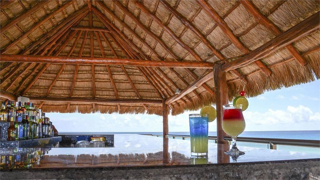 bars-las-brisas