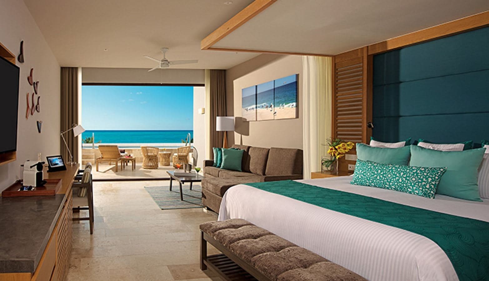 rooms-preferred-club-junior-suite-swim-out-ocean-view-adults-only-13+