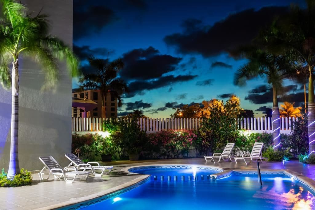 pools-outdoor-pool