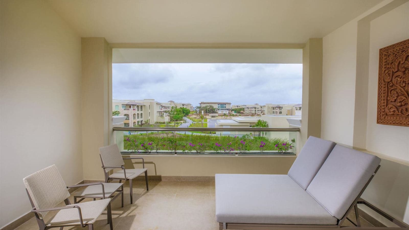 rooms-grand-deluxe-resort-view