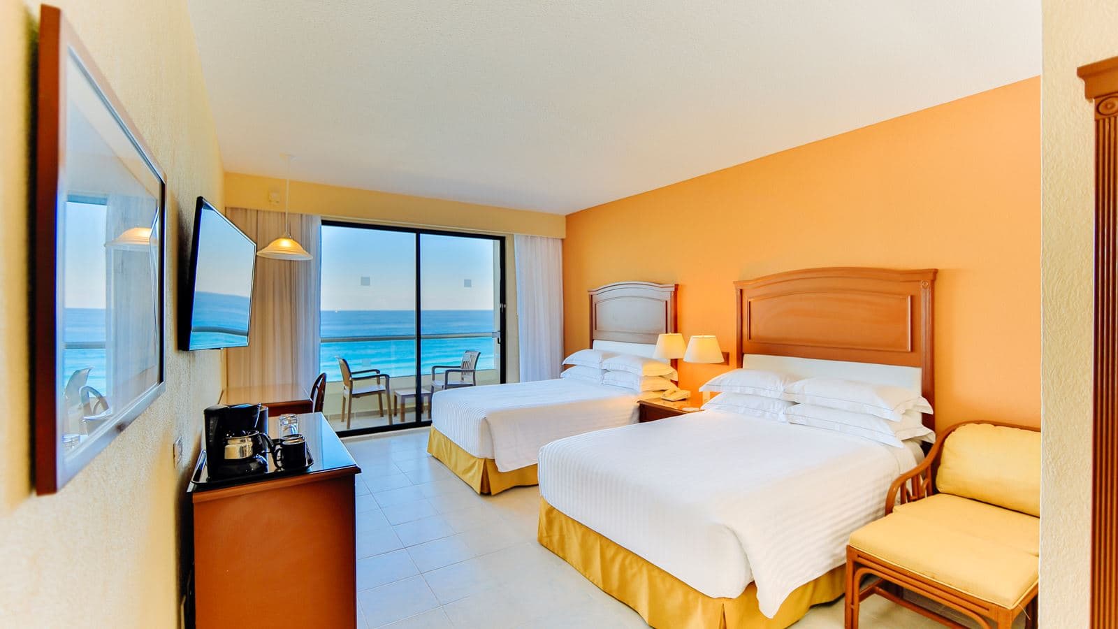 rooms-double-room-ocean-front-premium-level