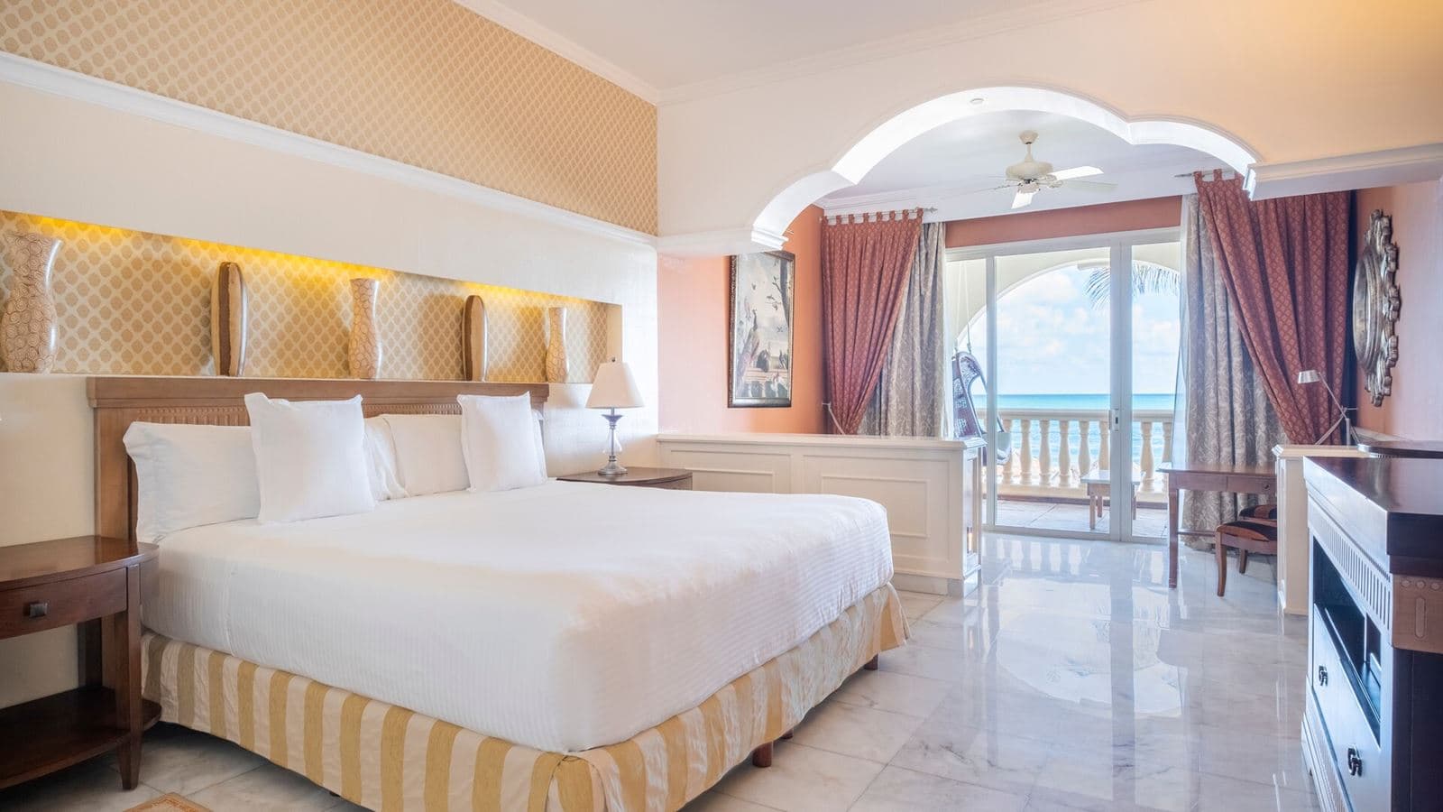 rooms-upper-floor-suite
