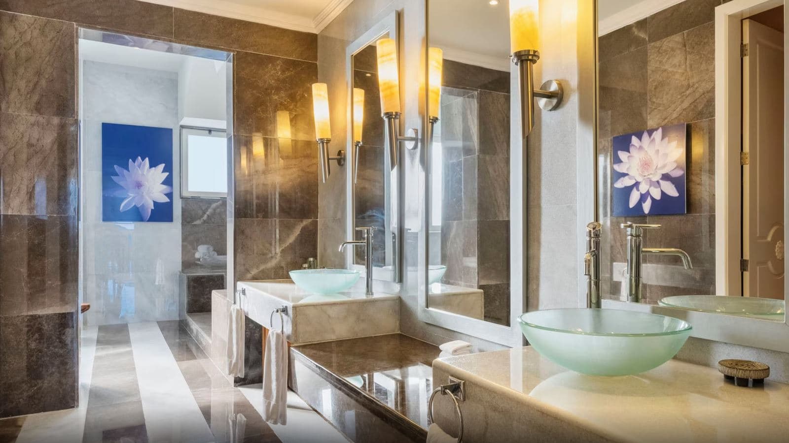 rooms-ocean-front-butler-penthouse-suite
