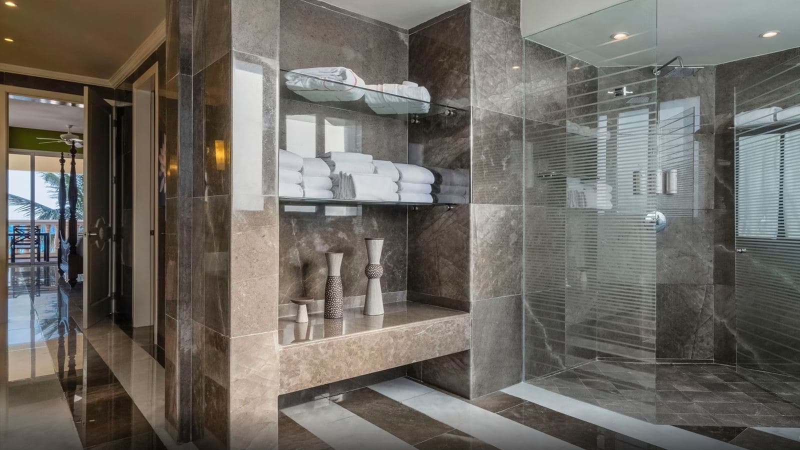 rooms-ocean-front-butler-penthouse-suite