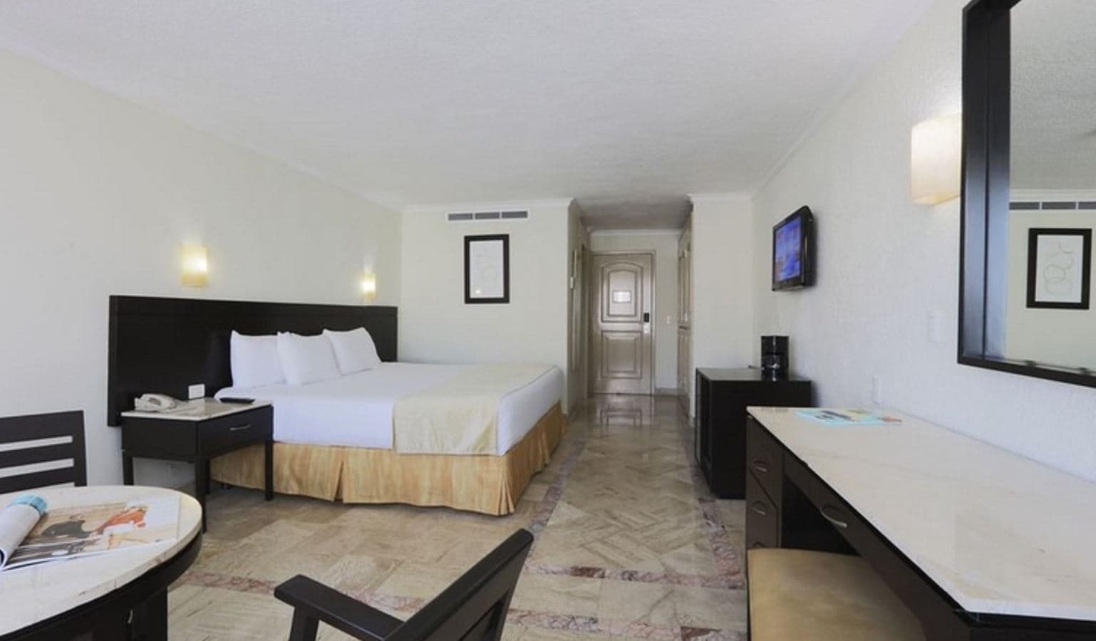rooms-standard-room
