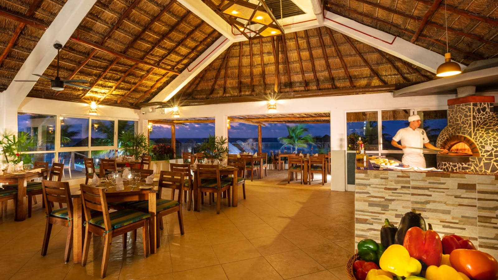 restaurants-las-velas-restaurant