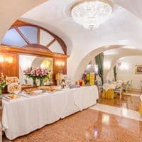 Restaurants preview