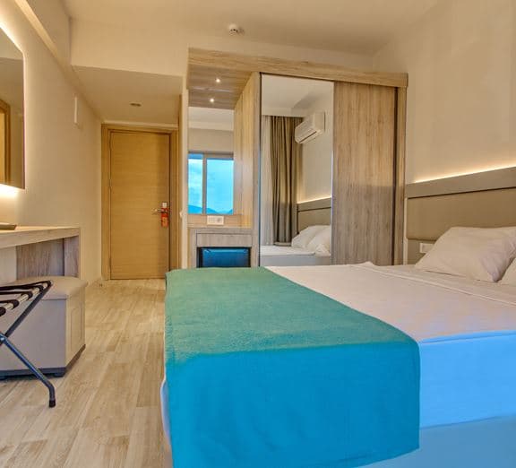 STANDART POOL VIEW ROOM Camerele