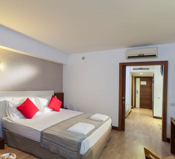 SUITE FAMILY Camerele