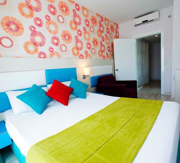 ECONOMY ROOM WITHOUT BALCONY Camerele