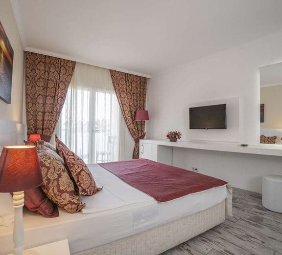 STANDARD ROOM LAND VIEW Camerele