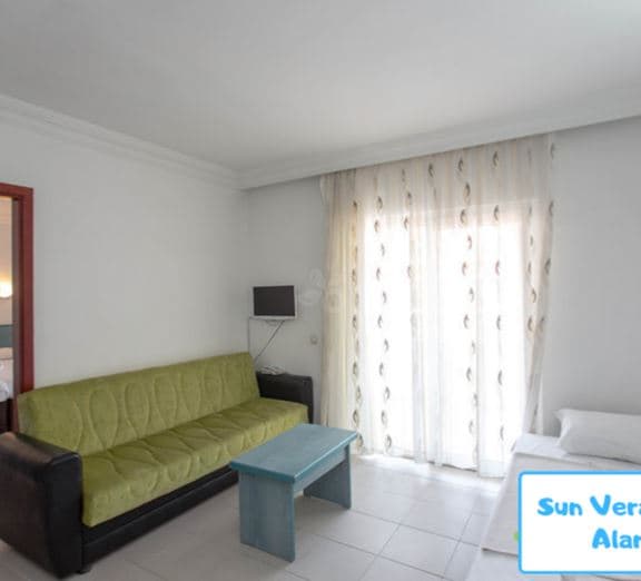 FAMILY ROOM Camerele