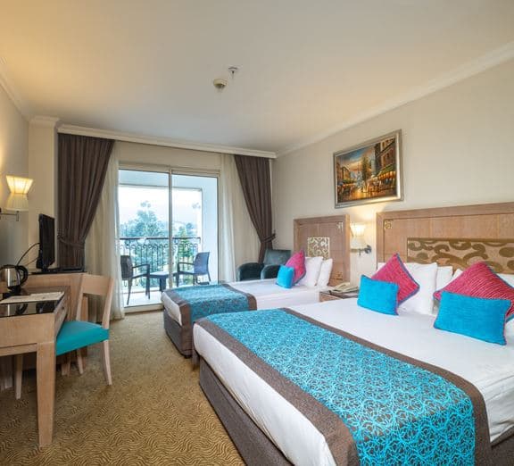STANDARD ROOM LAND VIEW Camerele