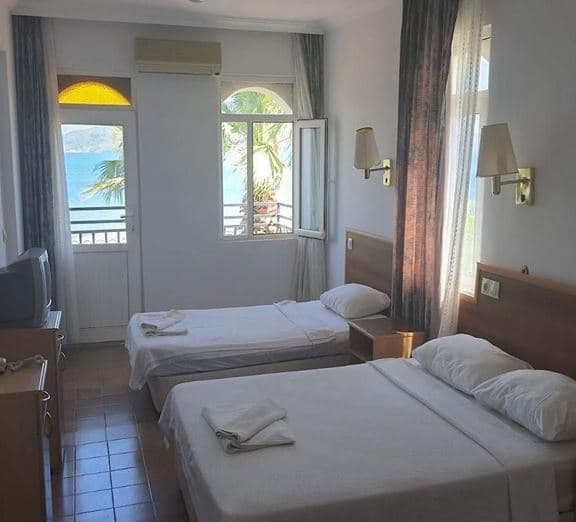 STANDARD SEA VIEW ROOM Camerele