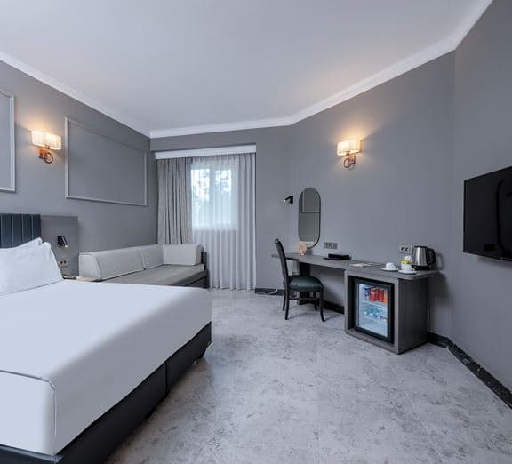 CLUB ROOM LAND VIEW Camerele