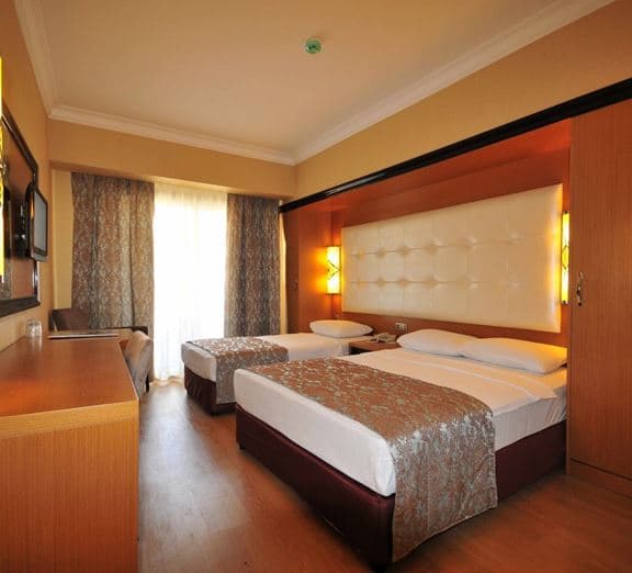 STANDRAD ROOM LAND VIEW Camerele