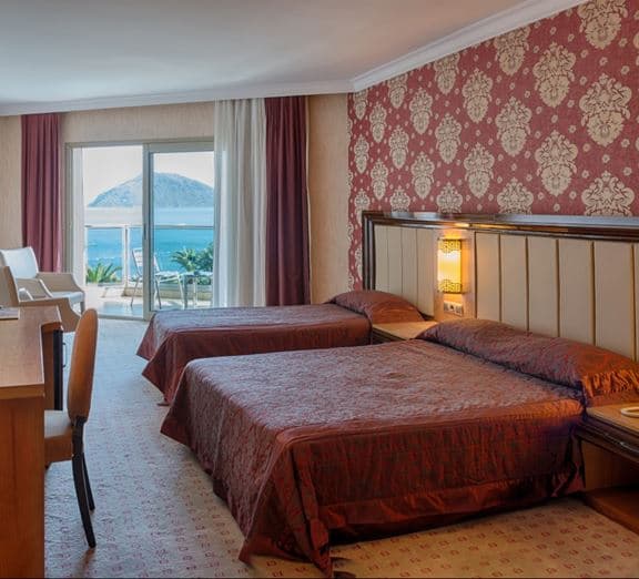 STANDARD ROOM LARGE SIDE SEA VIEW Camerele