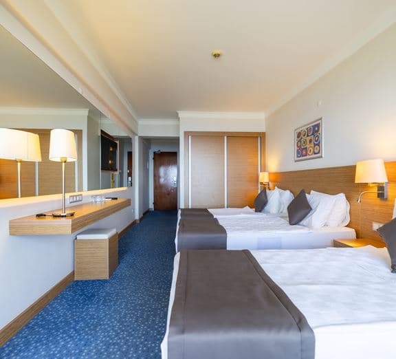 SIDE SEAVIEW ROOM Camerele