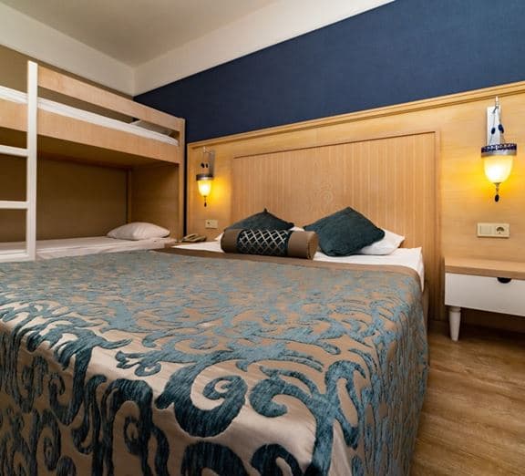 SUPERIOR BUNKBED ROOM SIDE SEA VIEW Camerele