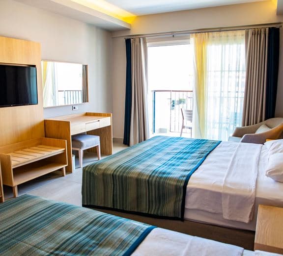 SUPERIOR ROOM SEA VIEW WITH BALCONY Camerele