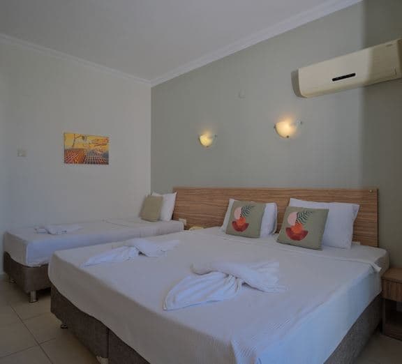 STANDART ROOM LARGE ROOM Camerele