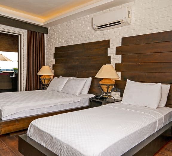 PANORAMIC  TERRACE  ROOM WITH  JACCUZI Camerele