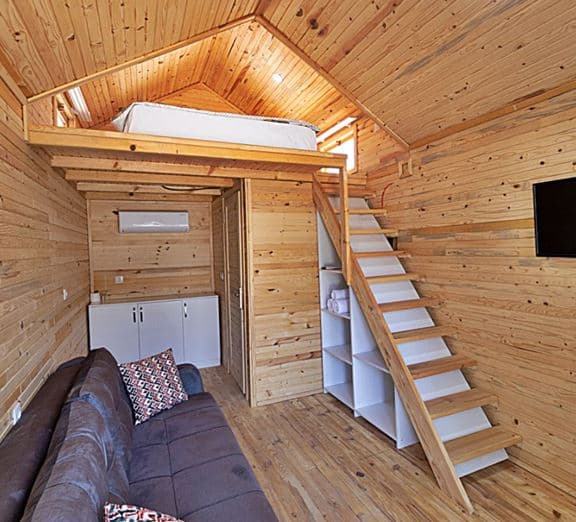 TINY ROOM Camerele