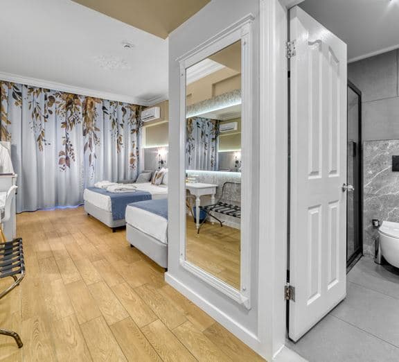 SUPERIOR ROOM LAND VIEW Camerele
