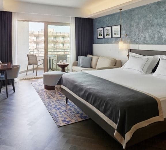 DELUXE ROOM SIDE SEA VIEW Camerele