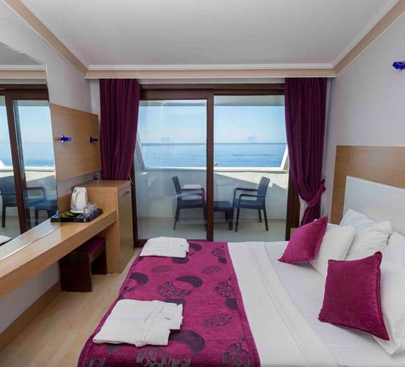 Standart Room SeaView Camerele