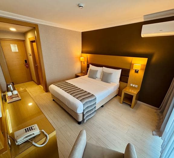 STANDARD ROOM LAND VIEW Camerele
