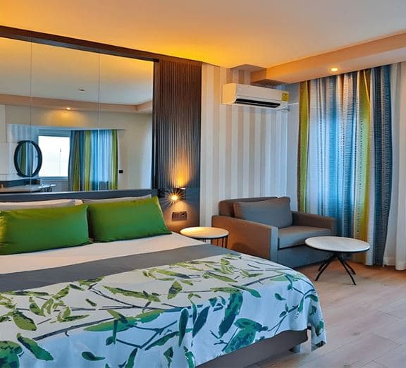 COUPLE ROOM LAND VIEW Camerele