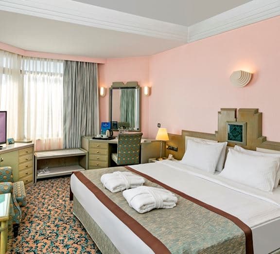FAMILY SUIT ROOM SEA VIEW Camerele