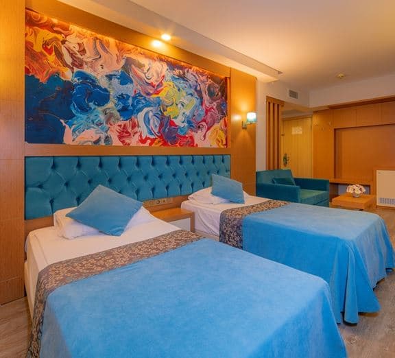 STANDARD ROOM SIDE SEA VIEW WITH BALCONY Camerele