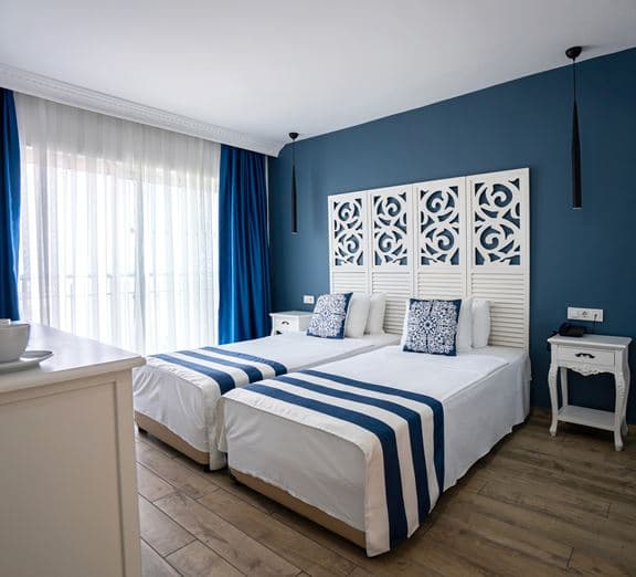 CLUB ROOM Camerele